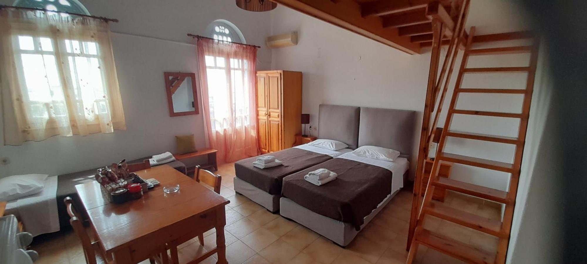Selenti Apartment Tínos